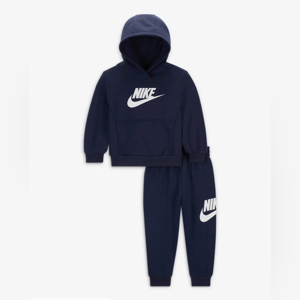 Nike sweatsuit